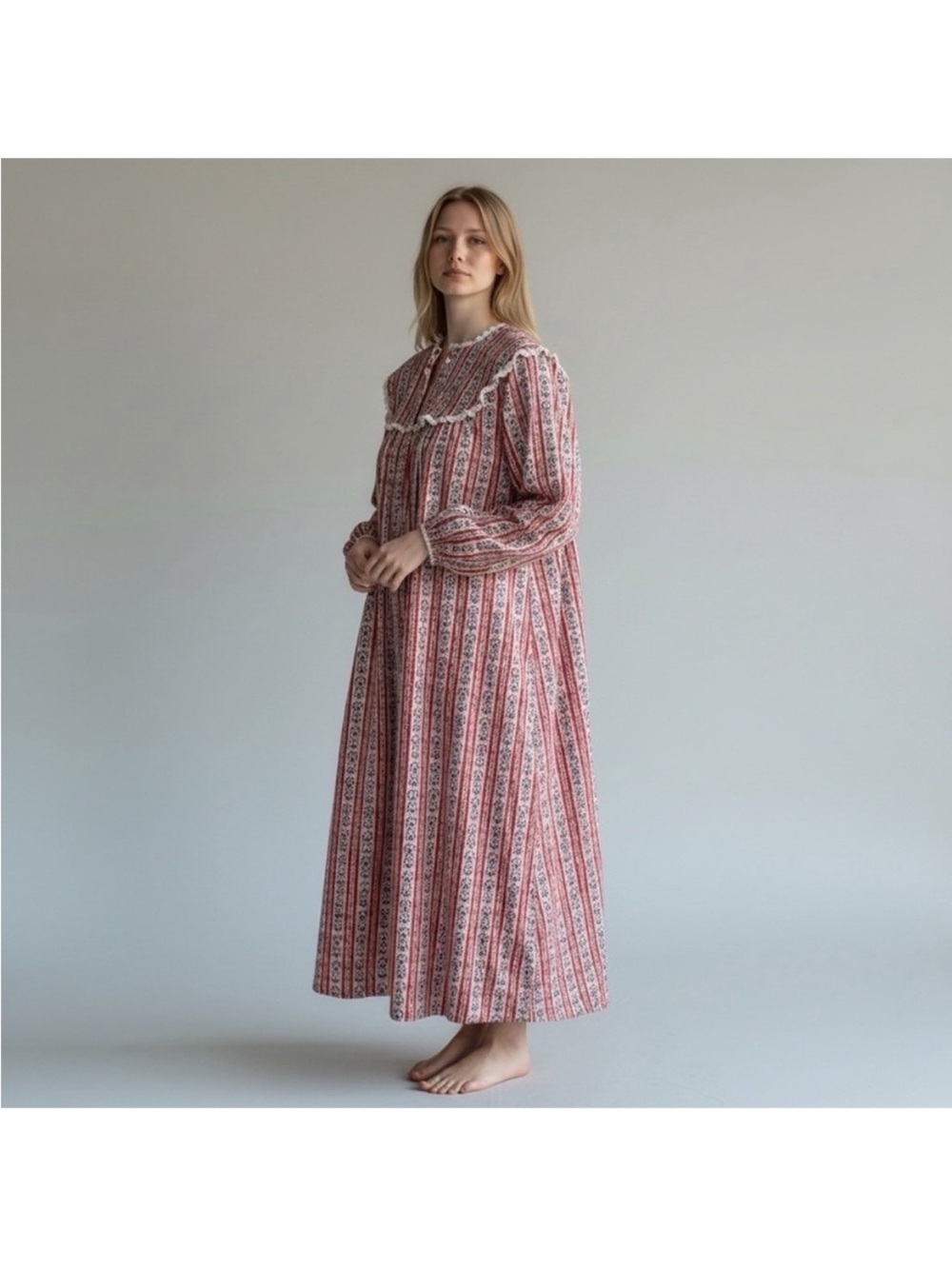 Lanz of Salzburg's Flannel 100% Cotton Night Gown Eyelit lace Floral Heart S 50”